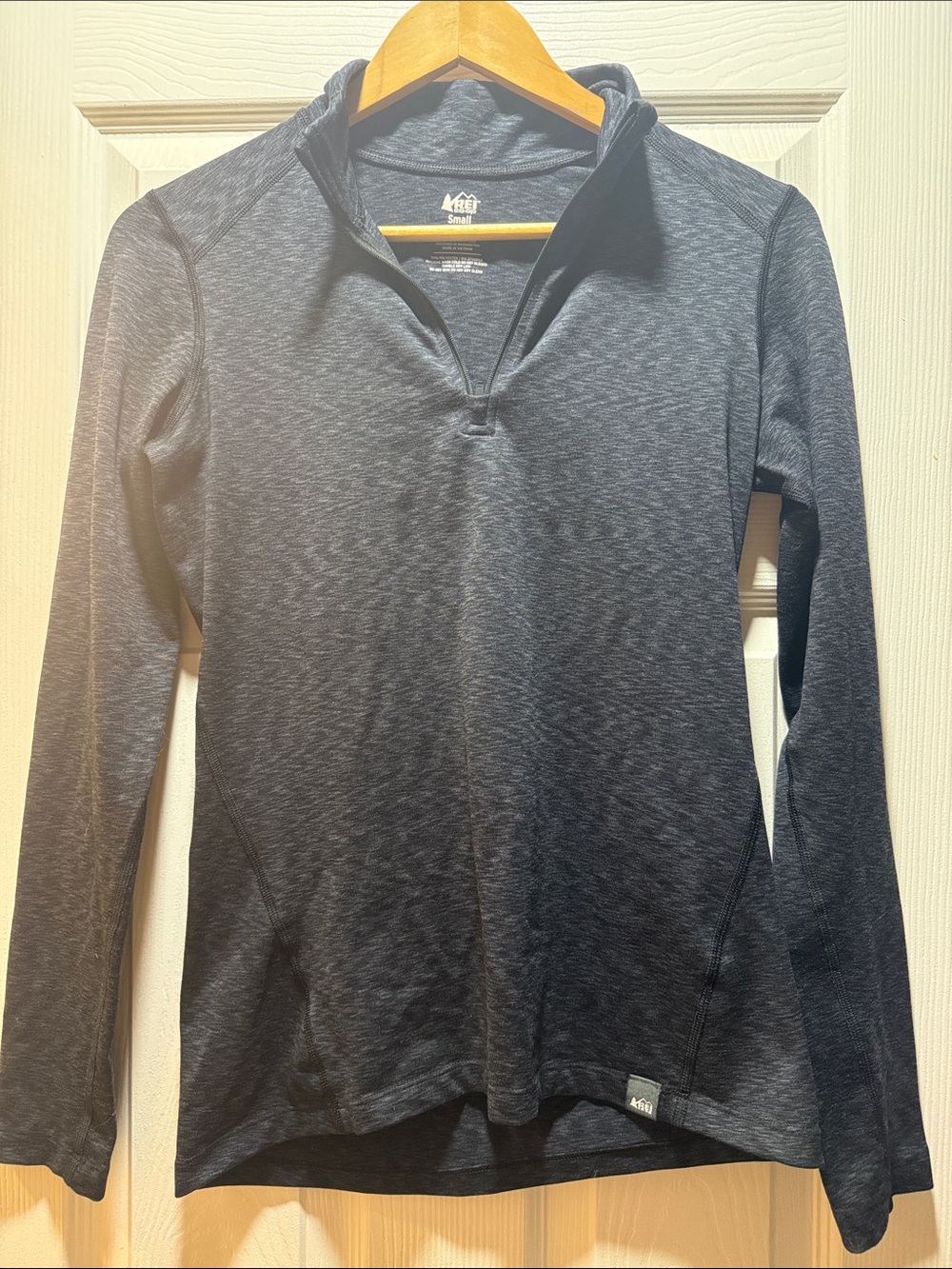 REI Women's Heathered Charcoal Quarter-Zip Pullover